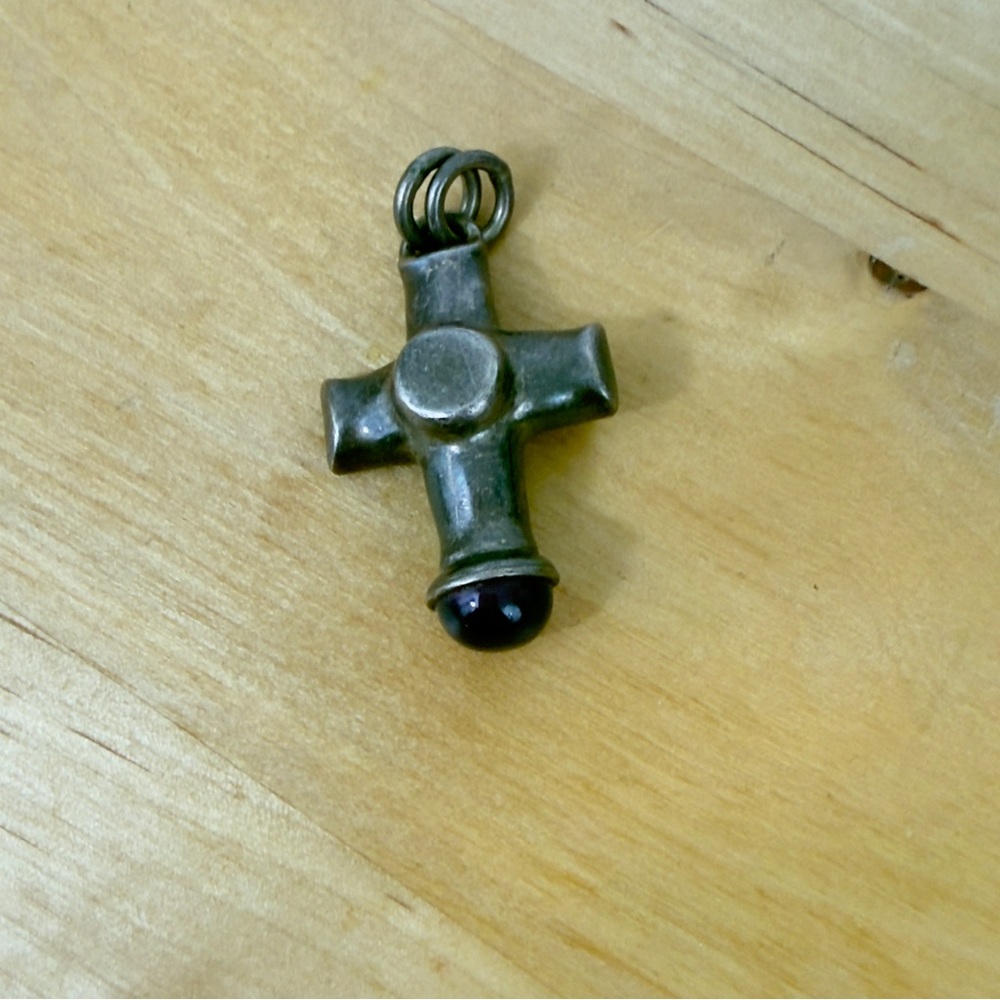 Brutalist Celtic Viking Style Chunky Sterling Silver Amethyst Cross Pendant - Picture 10 of 13